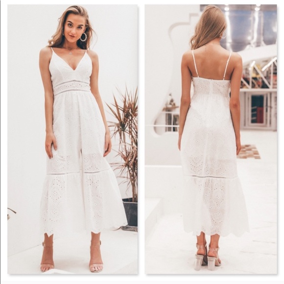 Boho V-neck long white fit and flared cami dress - Picture 3 of 8